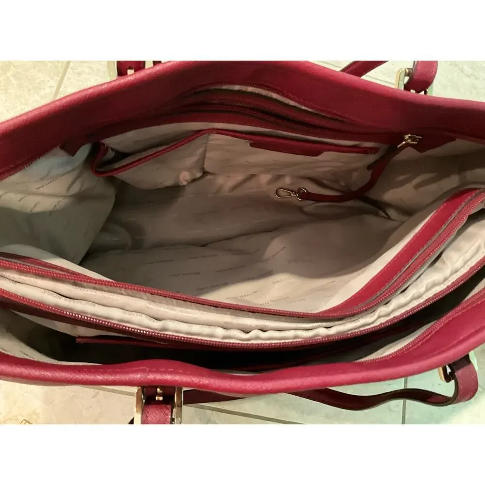 Michael Kors Women's Fashion Burgundy Leather Inner Zip Pocket Handbag Tote Bag‎